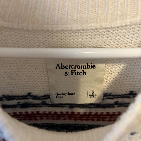 💜 2 for $30 / Abercrombie & Finch Winter Sweater - Picture 2 of 4